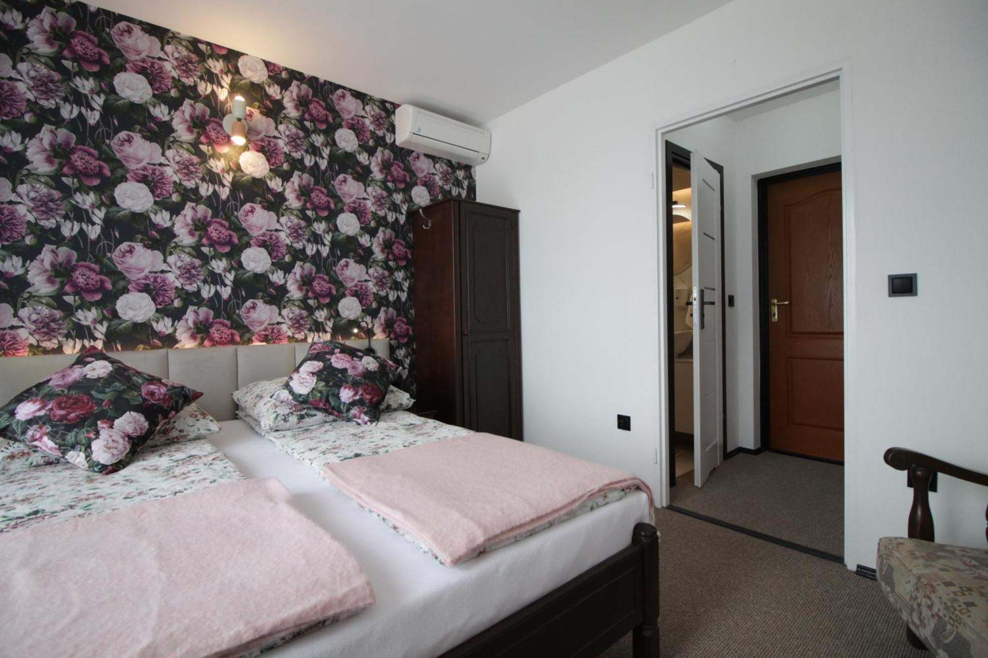 Motel Na Zbojeckiej Skawa Exteriér fotografie