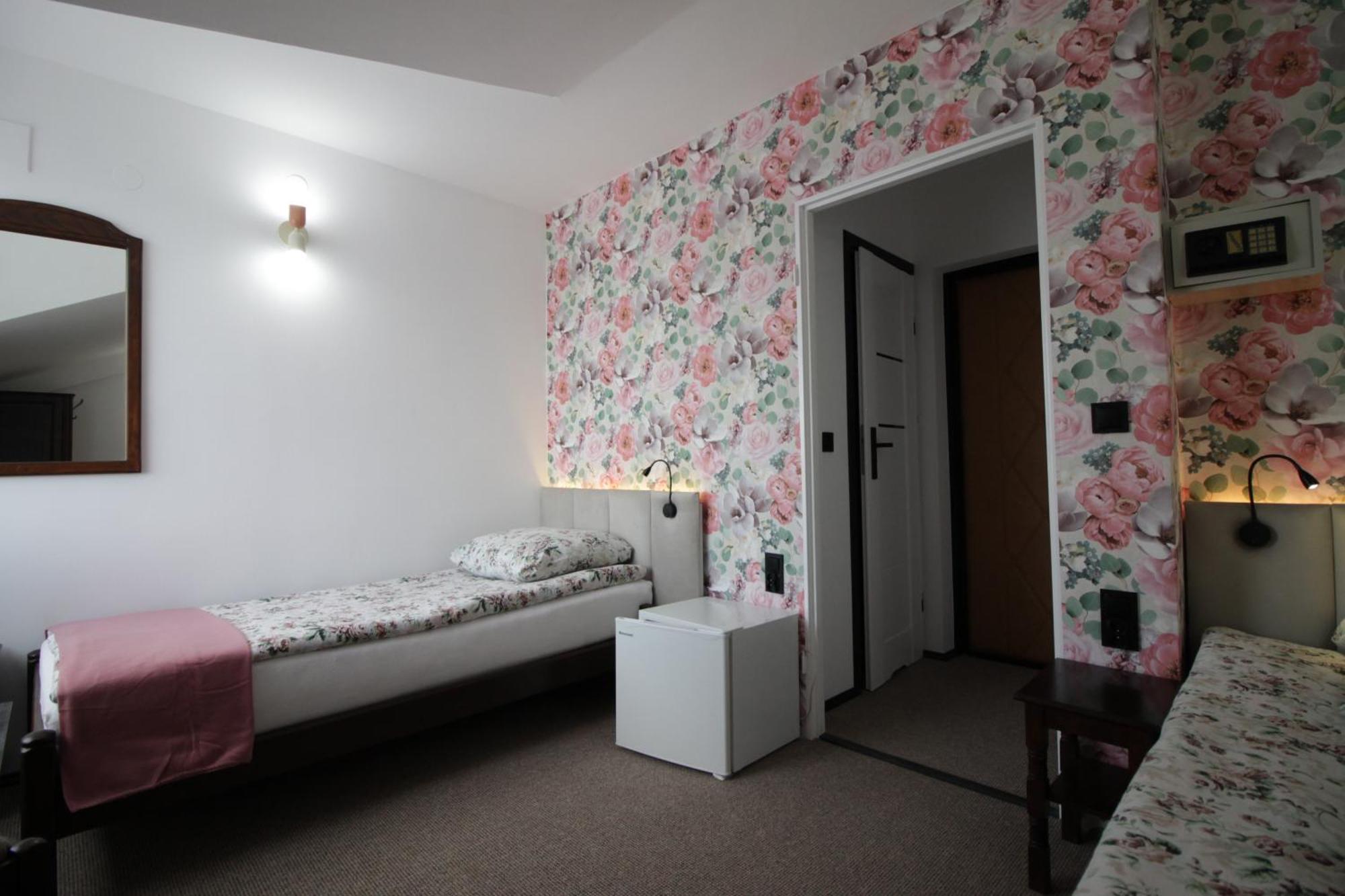 Motel Na Zbojeckiej Skawa Exteriér fotografie