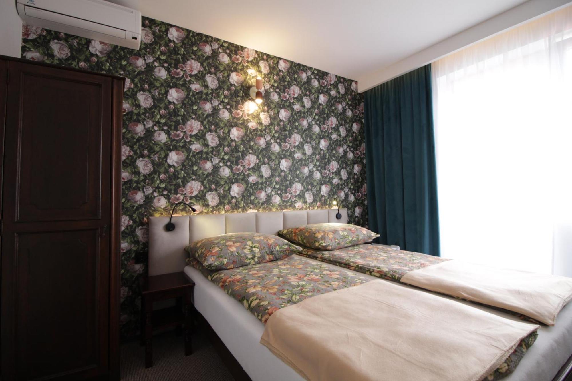 Motel Na Zbojeckiej Skawa Exteriér fotografie