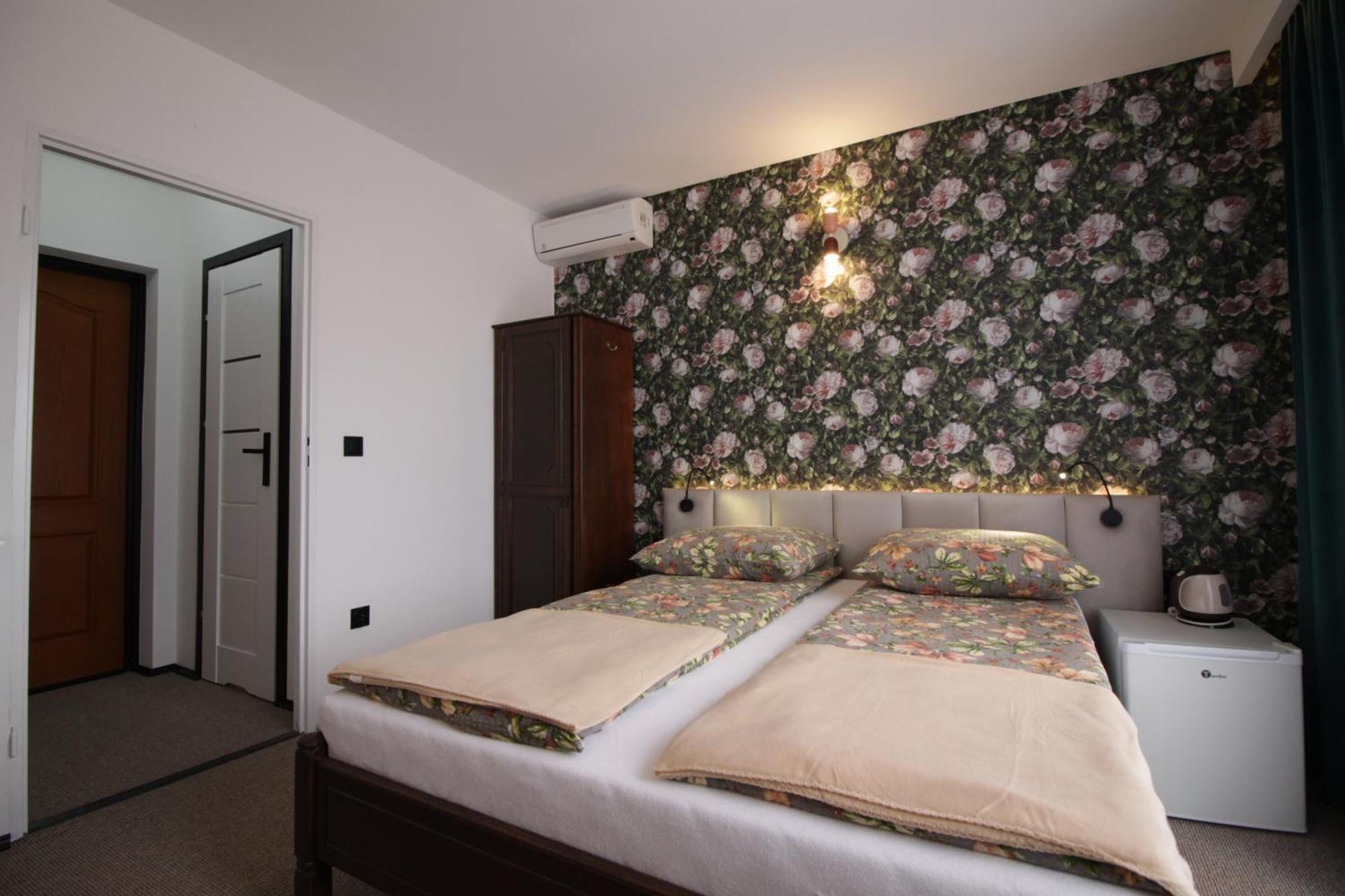 Motel Na Zbojeckiej Skawa Exteriér fotografie